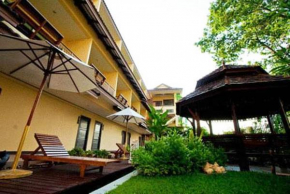 Отель Suphan Lake Hometel  Лат Крабанг